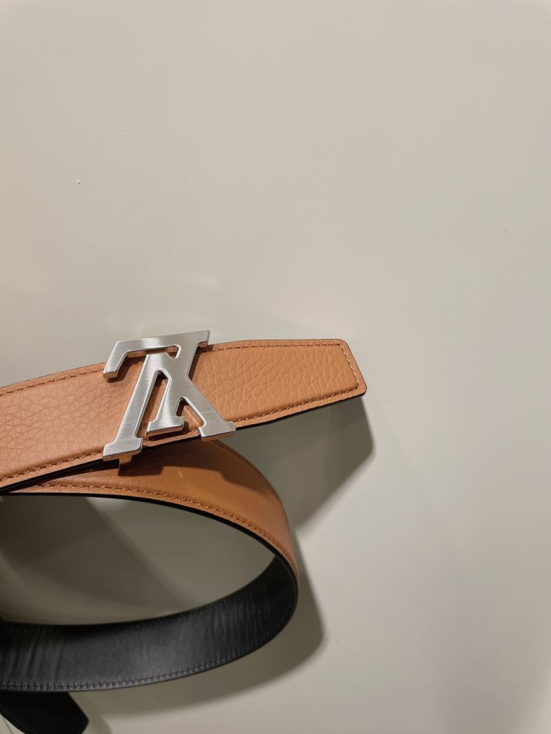 l0vis Vvtt0n belts
